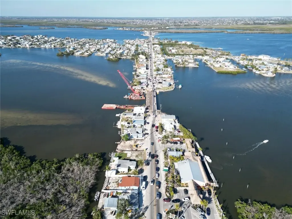 4874 Pine Island Road NW Matlacha FL 33993
