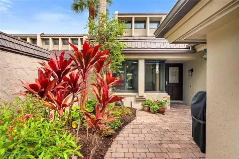 123 Bears Paw Trail Naples FL 34105