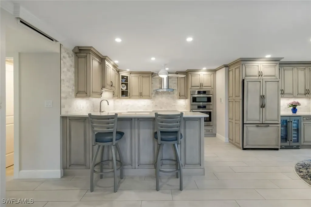 3450 Gulf Shore Boulevard N Naples FL 34103