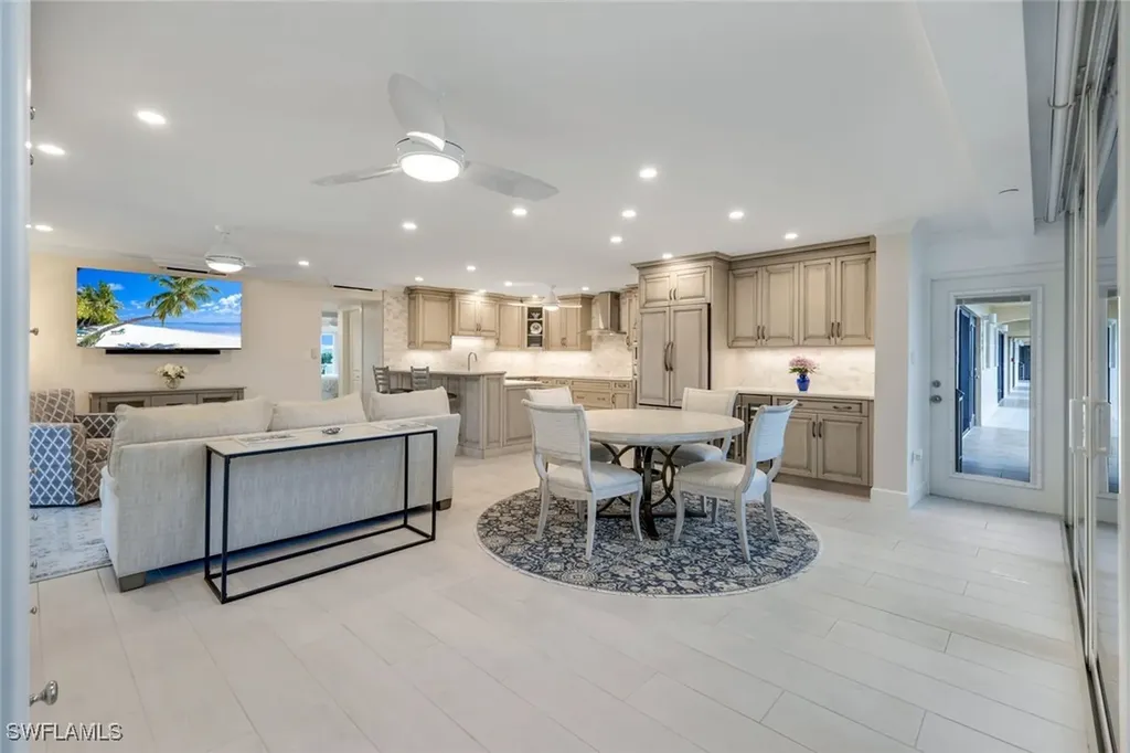 3450 Gulf Shore Boulevard N Naples FL 34103