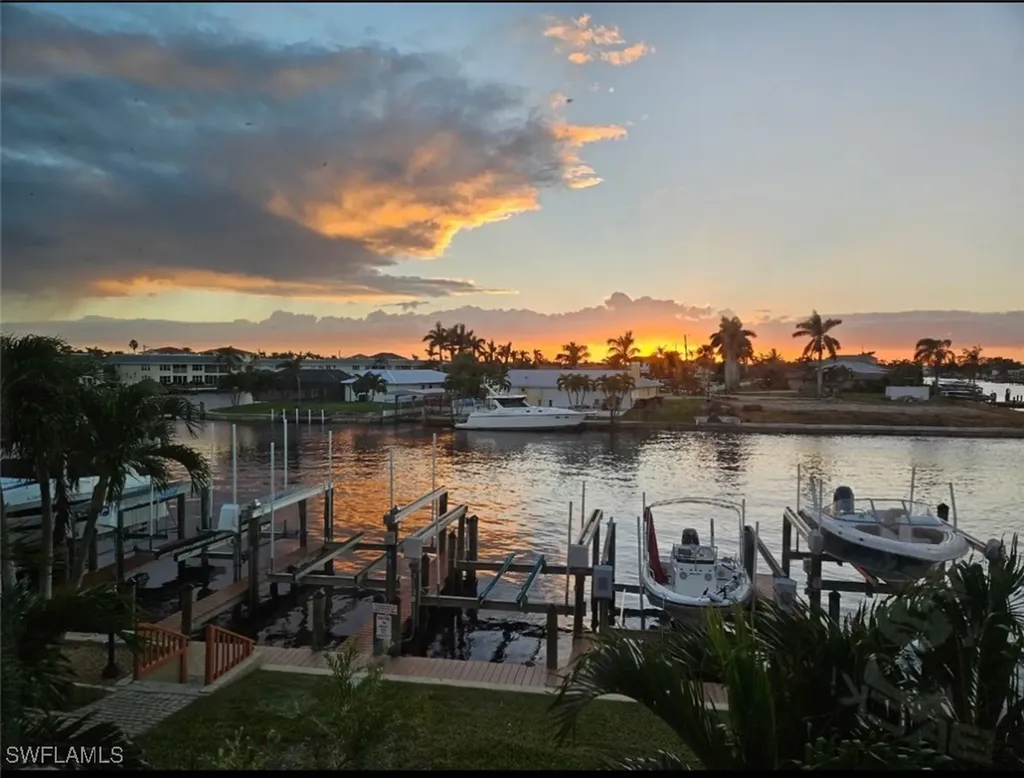 1903 SE 40th Terrace Cape Coral FL 33904