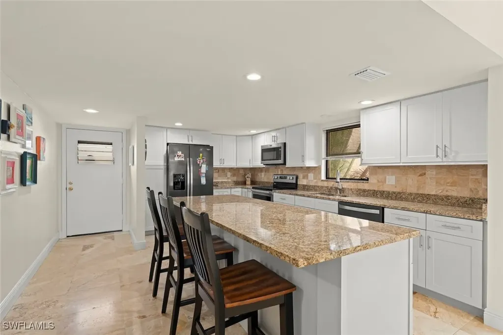 2137 SW Pine Lane Cape Coral FL 33991