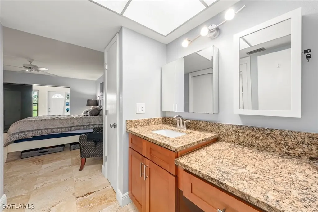 2137 SW Pine Lane Cape Coral FL 33991
