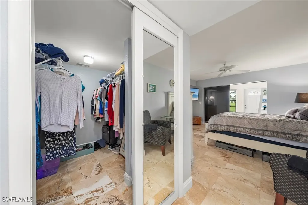 2137 SW Pine Lane Cape Coral FL 33991