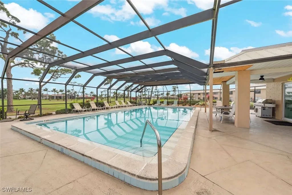 2137 SW Pine Lane Cape Coral FL 33991