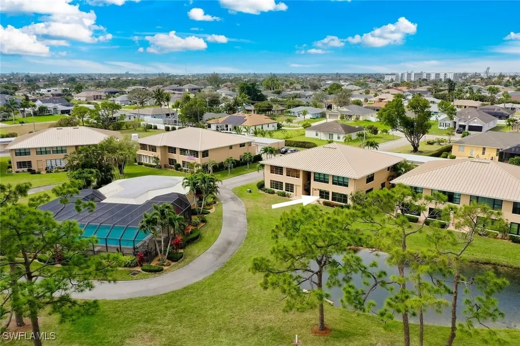 2137 SW Pine Lane Cape Coral FL 33991
