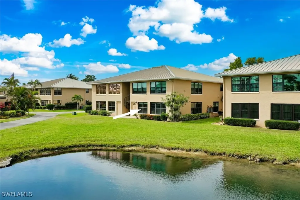 2137 SW Pine Lane Cape Coral FL 33991