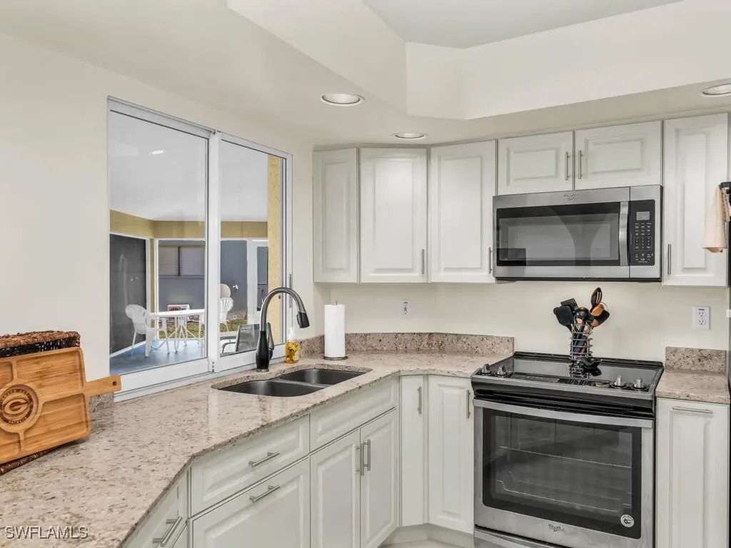 111 Morning Star Cay Naples FL 34114