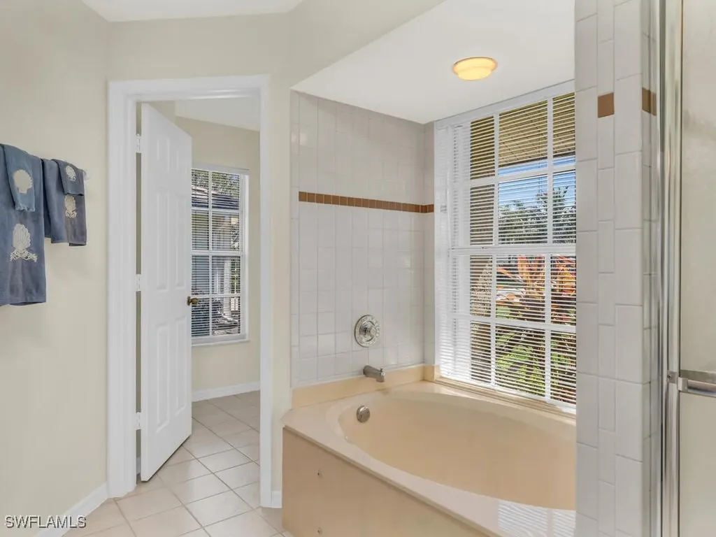 111 Morning Star Cay Naples FL 34114