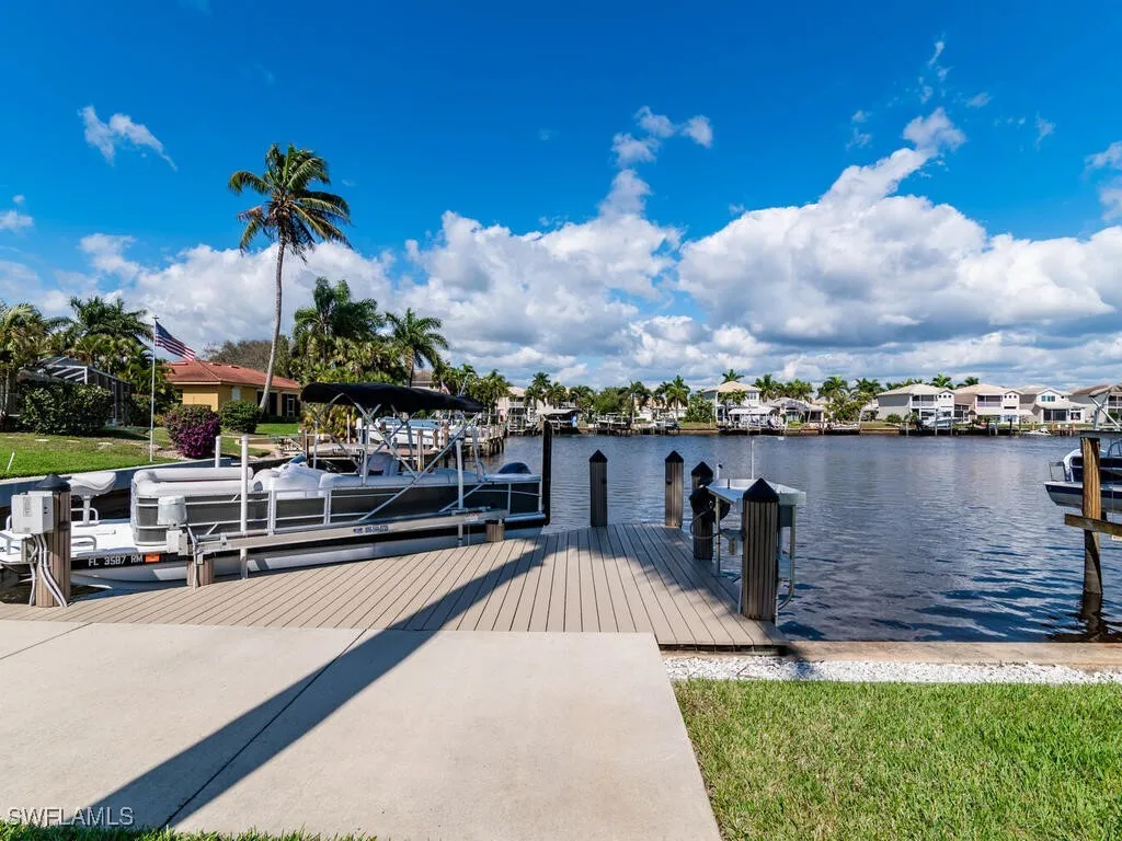 111 Morning Star Cay Naples FL 34114