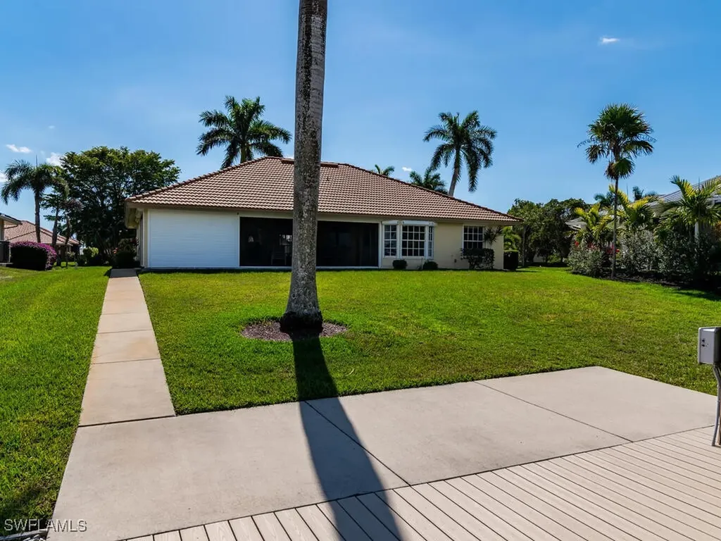 111 Morning Star Cay Naples FL 34114