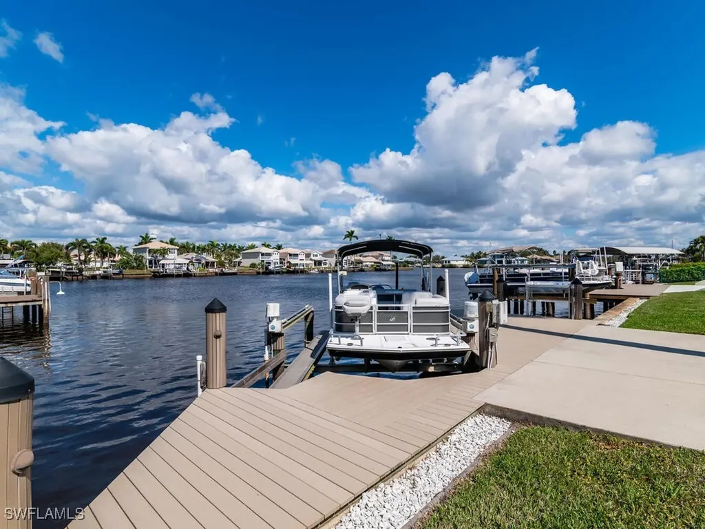 111 Morning Star Cay Naples FL 34114