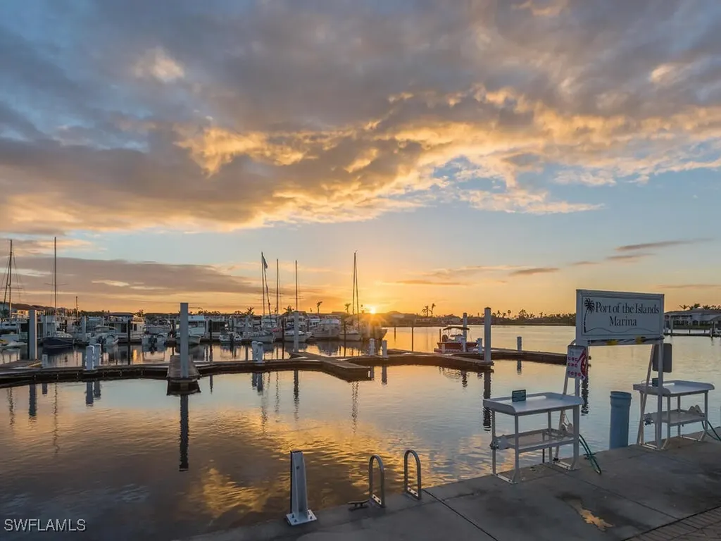 111 Morning Star Cay Naples FL 34114