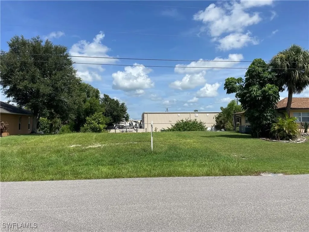 1216 SE 13th Avenue Cape Coral FL 33990