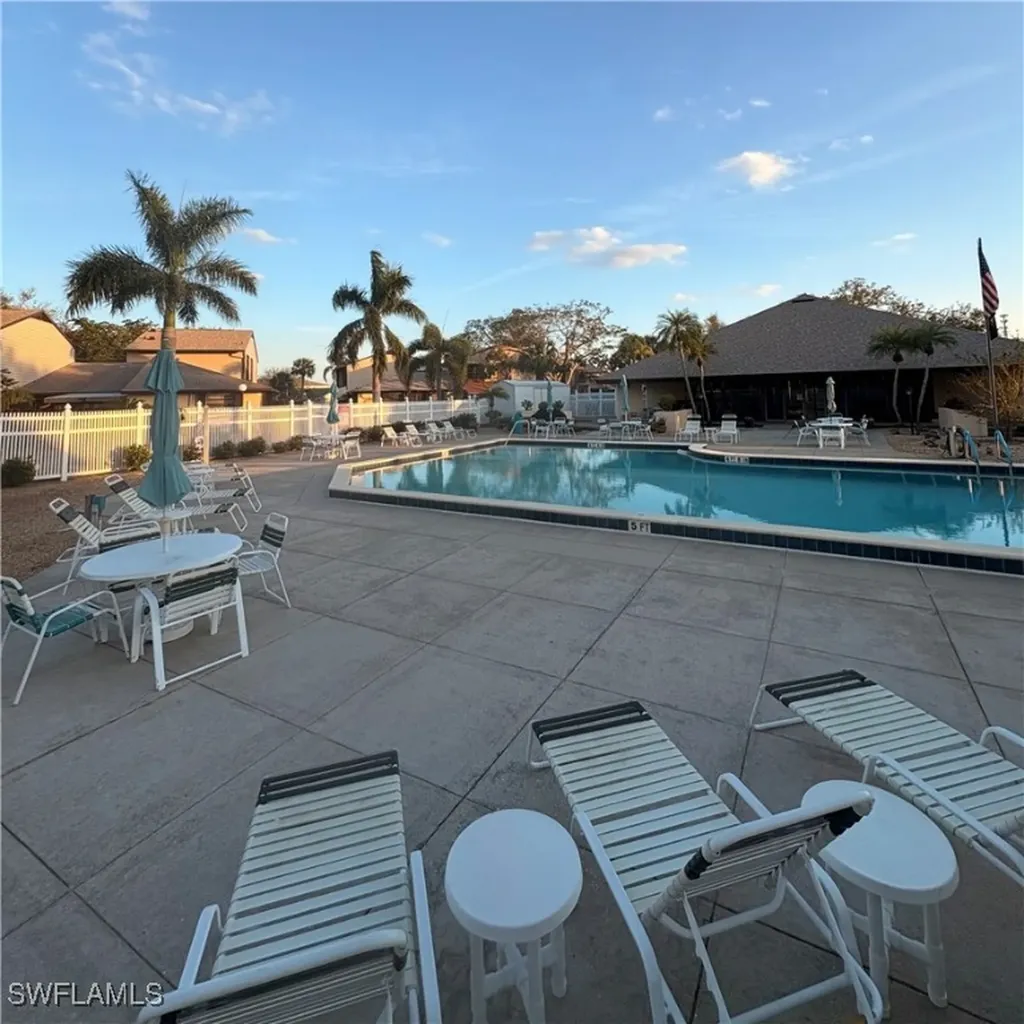 1212 SE 6th Terrace Cape Coral FL 33990