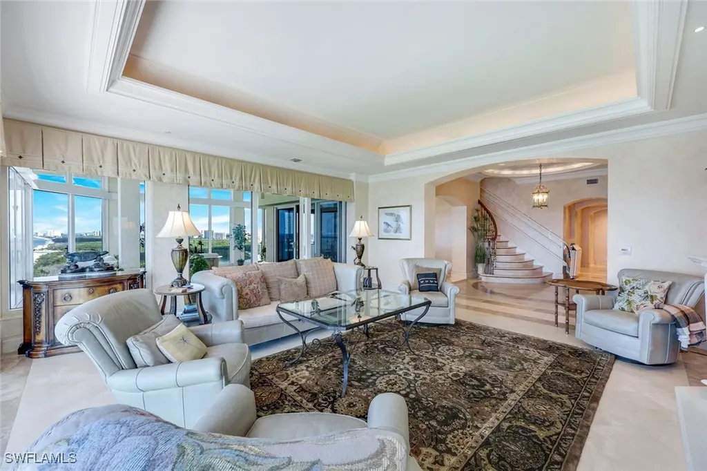 10 Seagate Drive Naples FL 34103