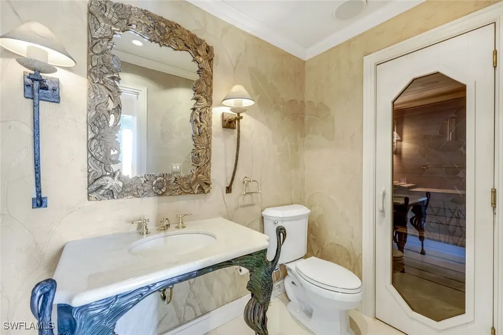 10 Seagate Drive Naples FL 34103