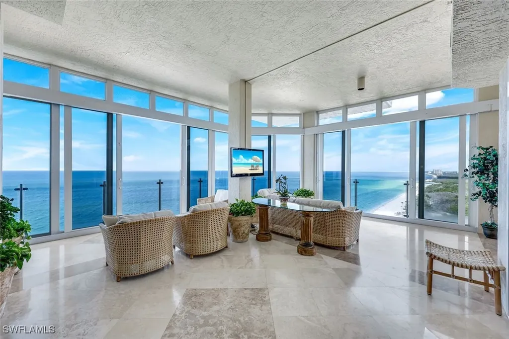 10 Seagate Drive Naples FL 34103