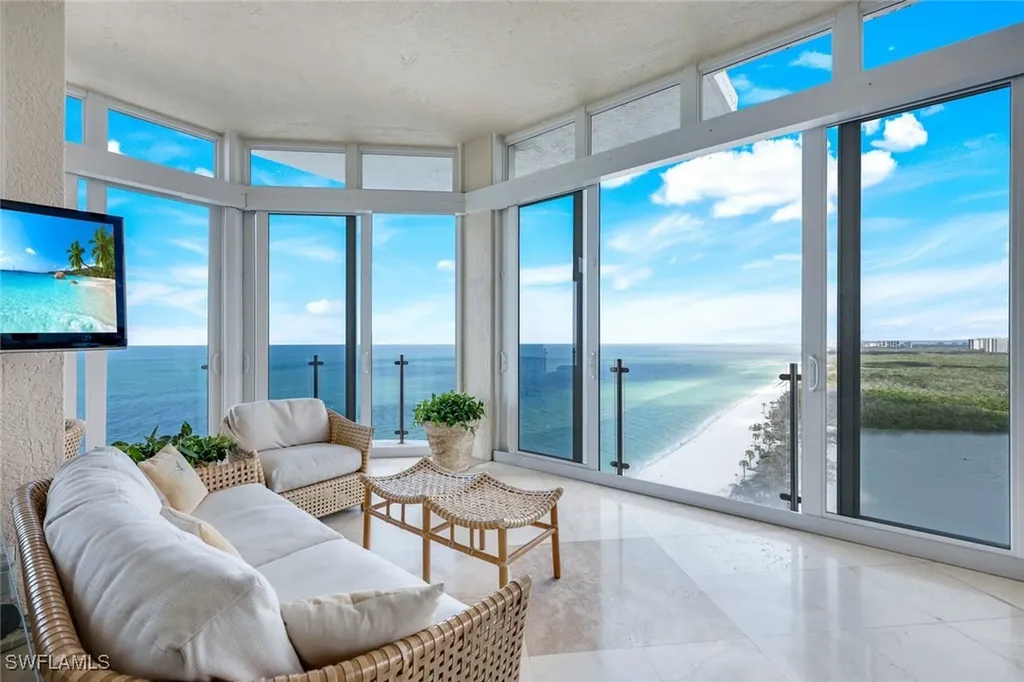 10 Seagate Drive Naples FL 34103