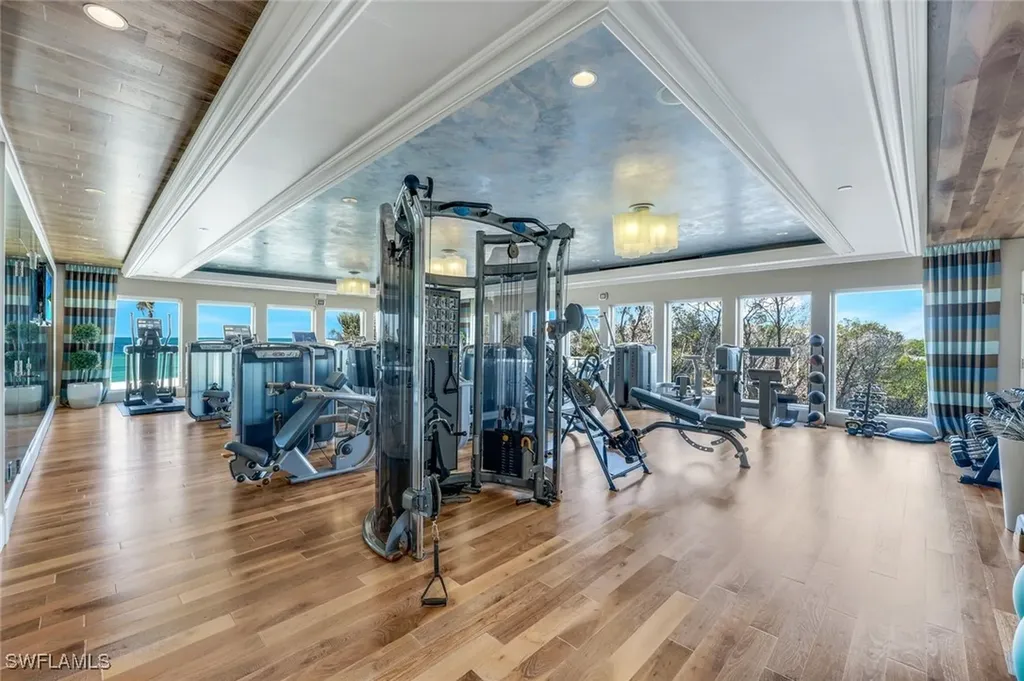 10 Seagate Drive Naples FL 34103