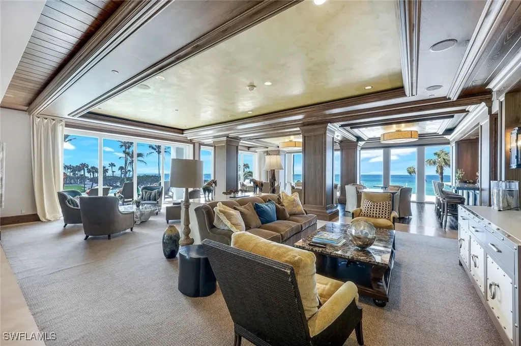 10 Seagate Drive Naples FL 34103