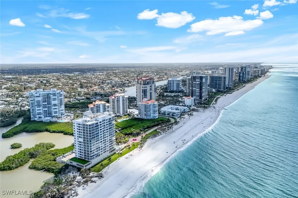 10 Seagate Drive Naples FL 34103