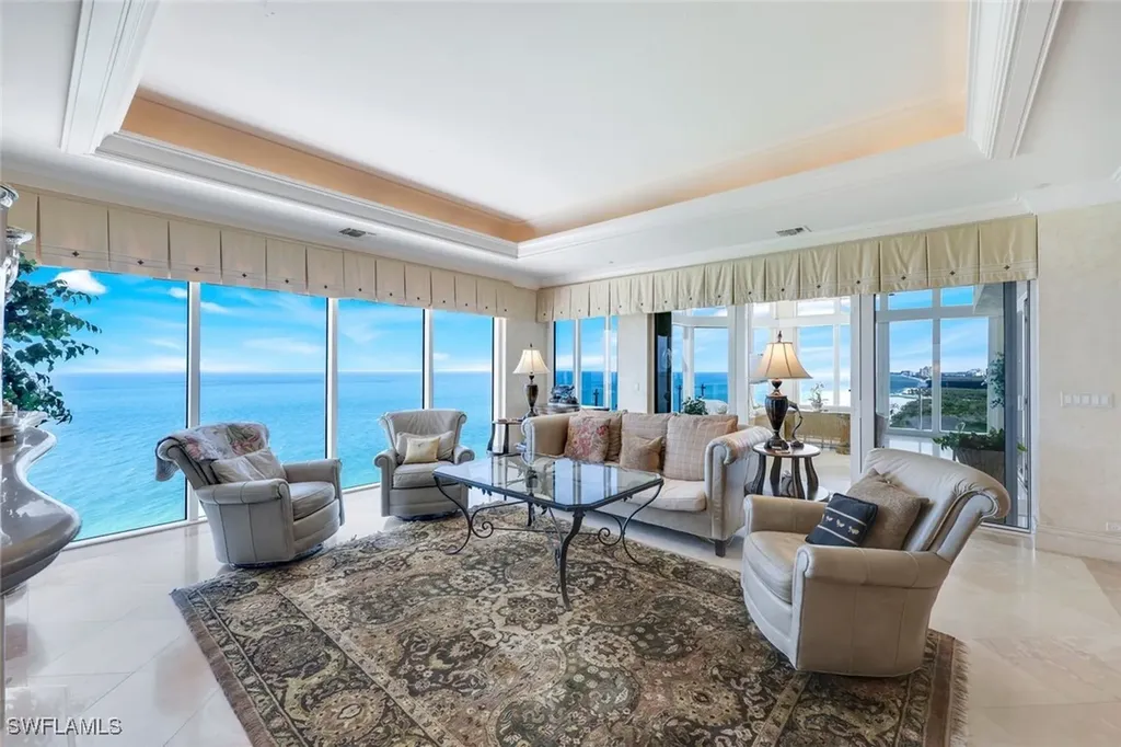 10 Seagate Drive Naples FL 34103