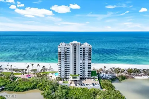 10 Seagate Drive Naples FL 34103