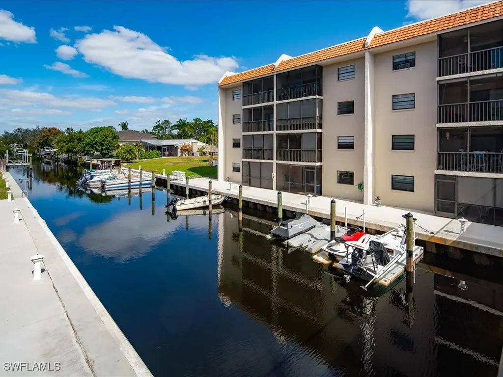 9395 Pennsylvania Avenue Bonita Springs FL 34135
