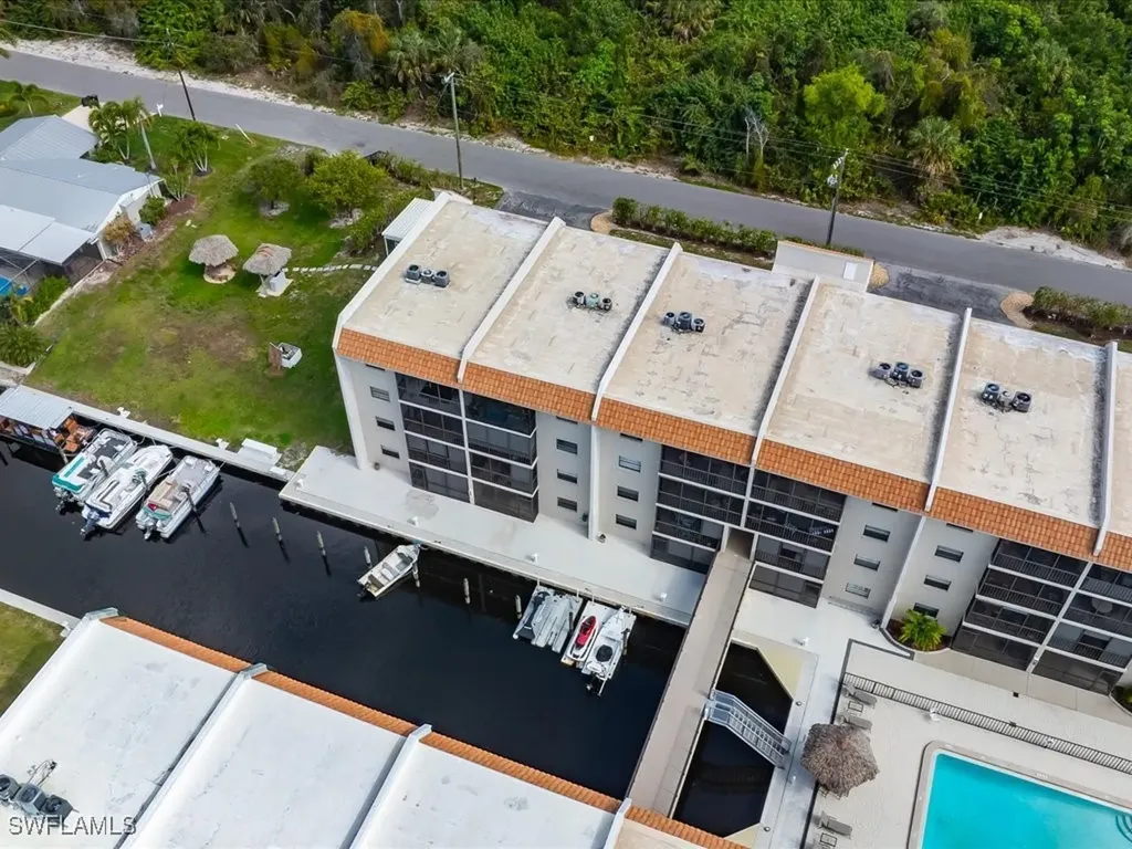 9395 Pennsylvania Avenue Bonita Springs FL 34135