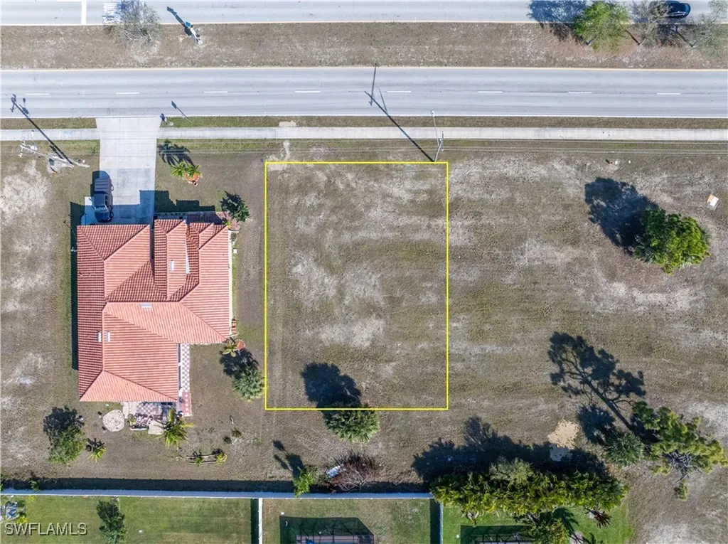 2128 Skyline Boulevard Cape Coral FL 33991