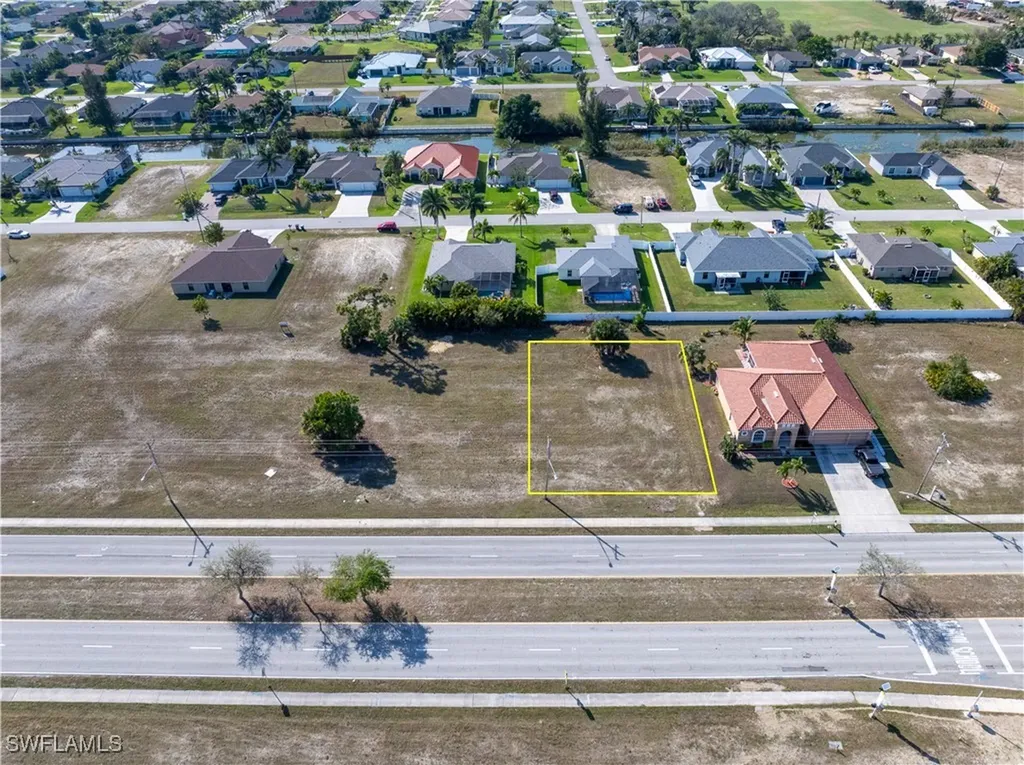 2128 Skyline Boulevard Cape Coral FL 33991