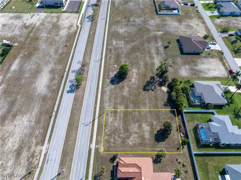 2128 Skyline Boulevard Cape Coral FL 33991