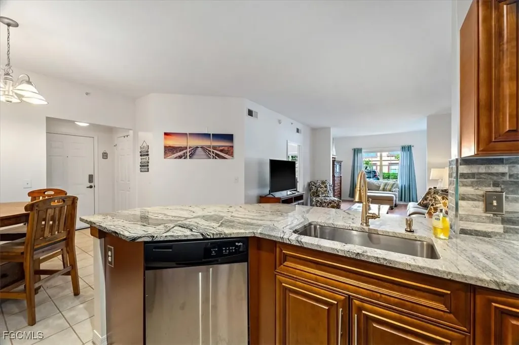 11400 Ocean Walk Circle Fort Myers FL 33908