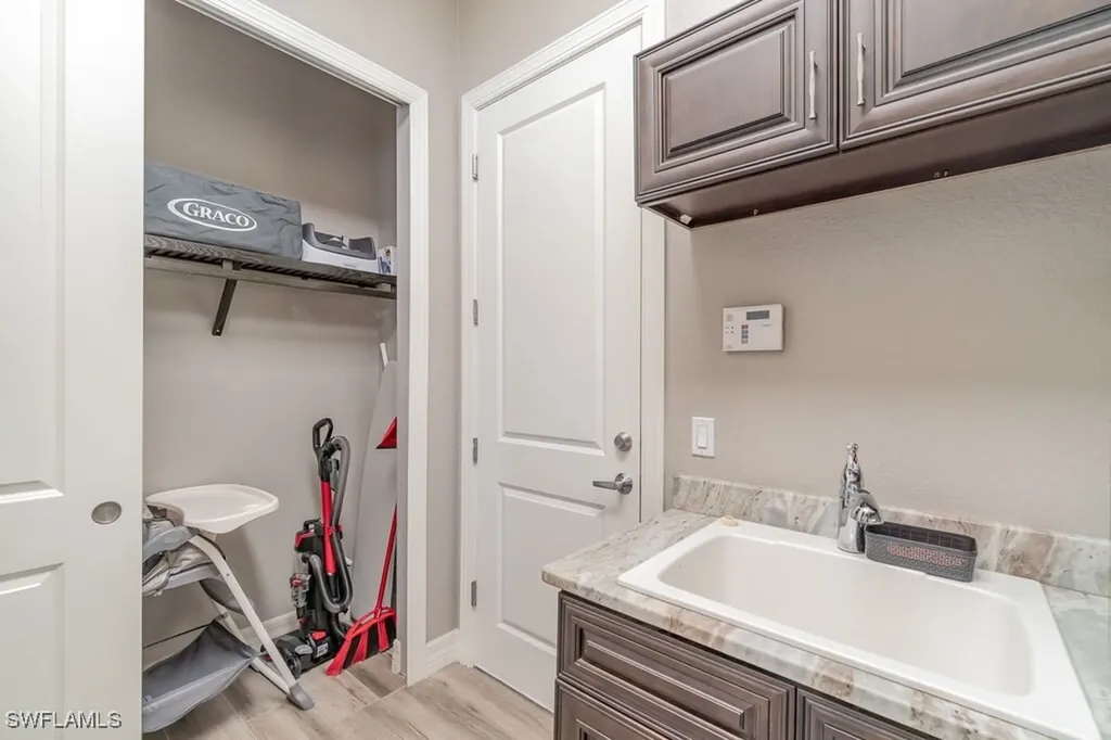 1109 SW 6th Avenue Cape Coral FL 33991