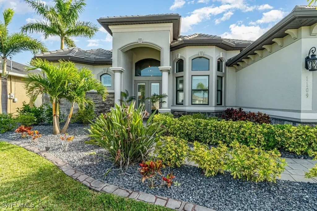 1109 SW 6th Avenue Cape Coral FL 33991