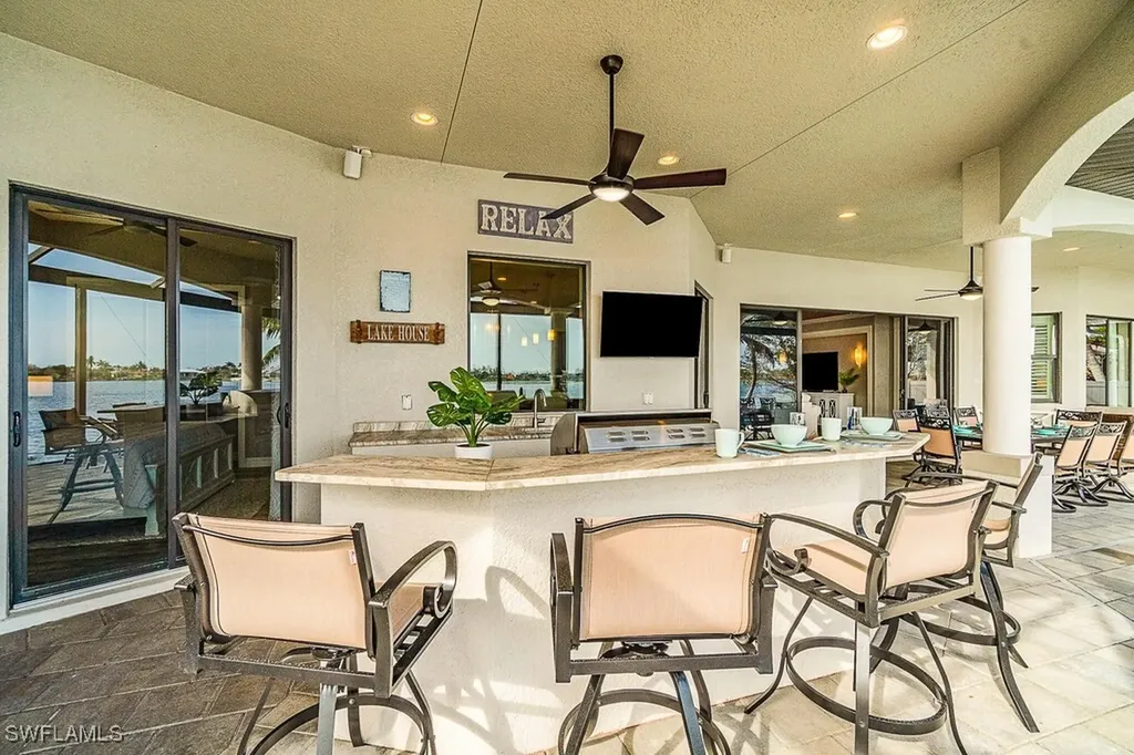 1109 SW 6th Avenue Cape Coral FL 33991