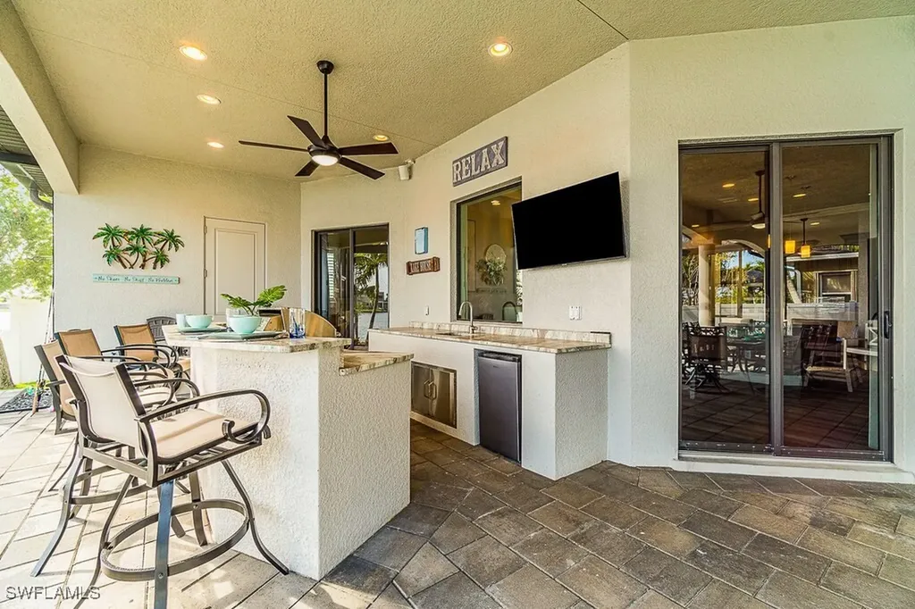 1109 SW 6th Avenue Cape Coral FL 33991
