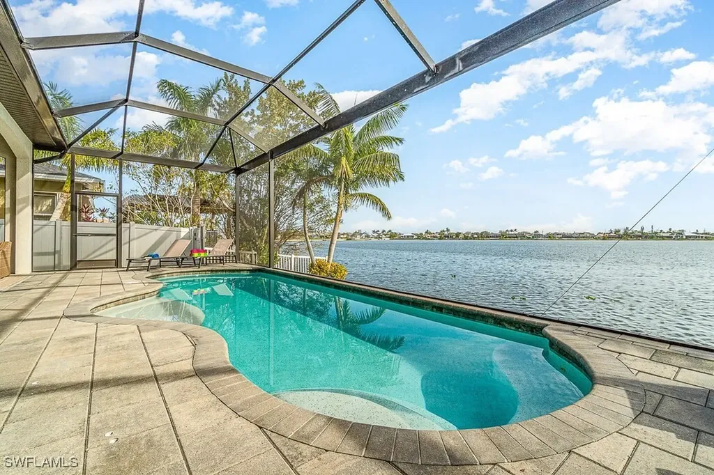 1109 SW 6th Avenue Cape Coral FL 33991