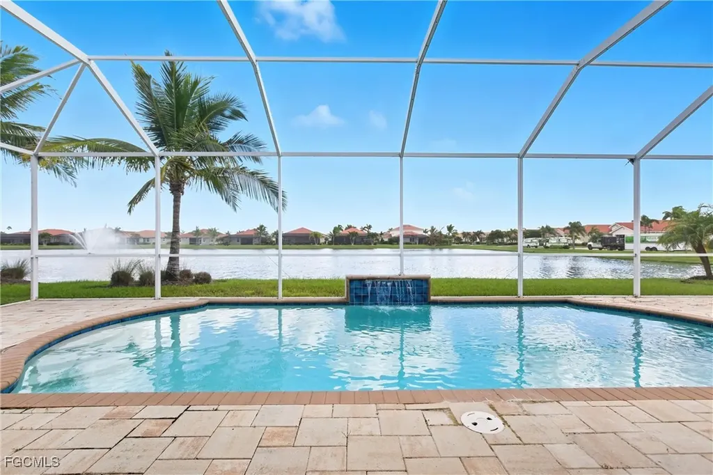 3000 Sunset Pointe Circle Cape Coral FL 33914