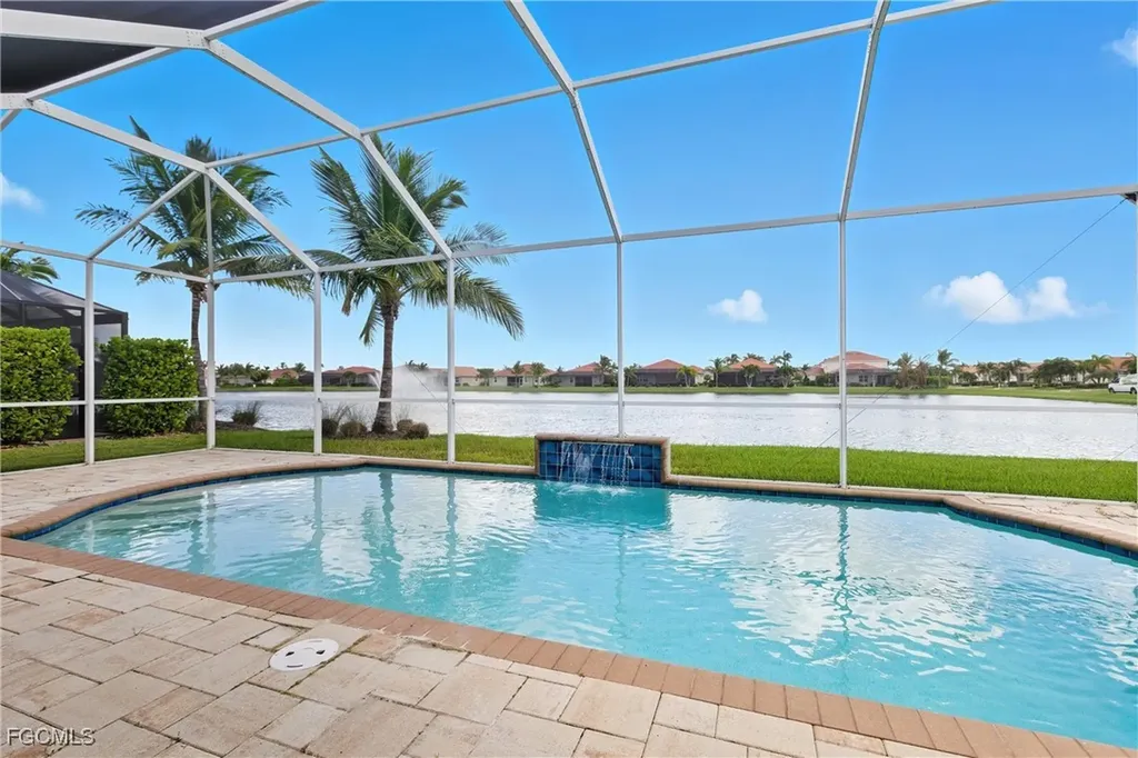 3000 Sunset Pointe Circle Cape Coral FL 33914