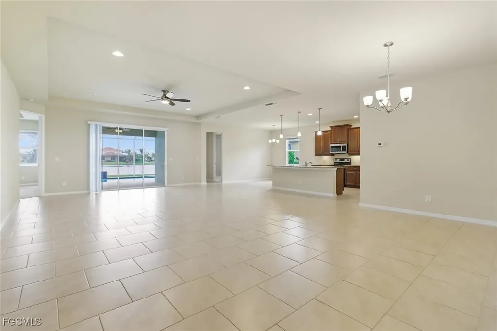 3000 Sunset Pointe Circle Cape Coral FL 33914