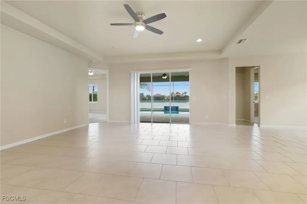 3000 Sunset Pointe Circle Cape Coral FL 33914