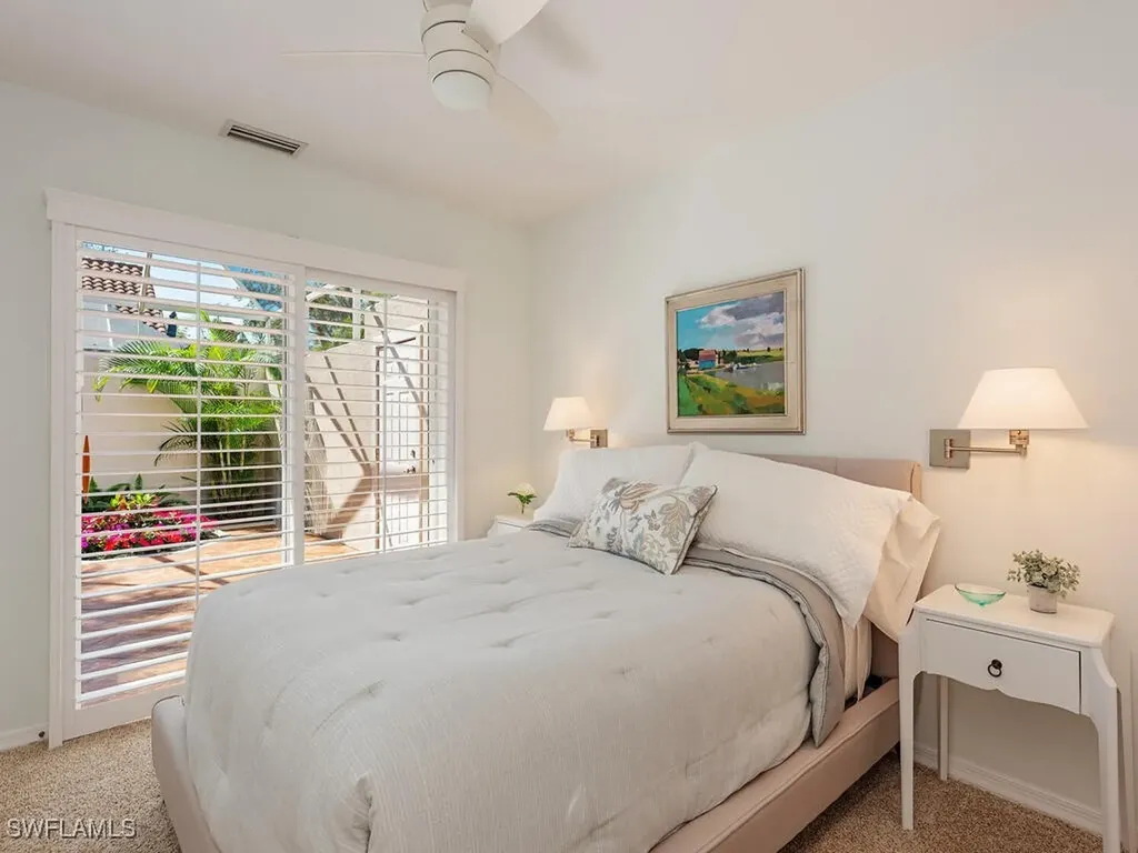 4504 Court Way Naples FL 34109