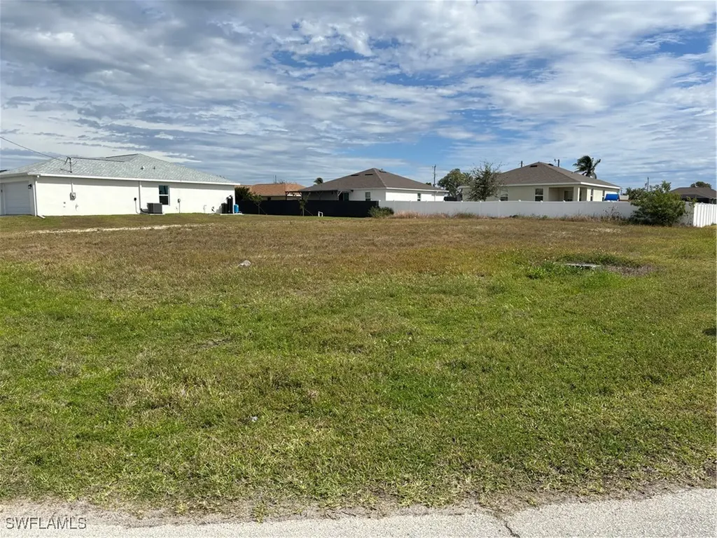 1701 NW 11th Place Cape Coral FL 33993