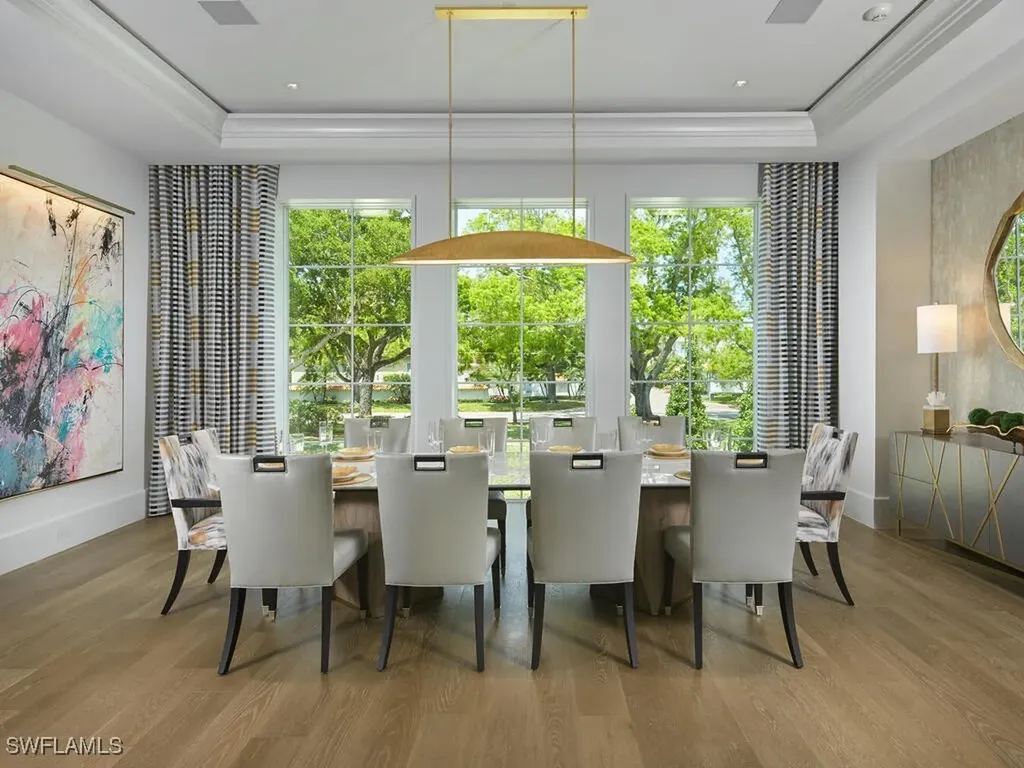 2075 Gordon Drive E Naples FL 34102