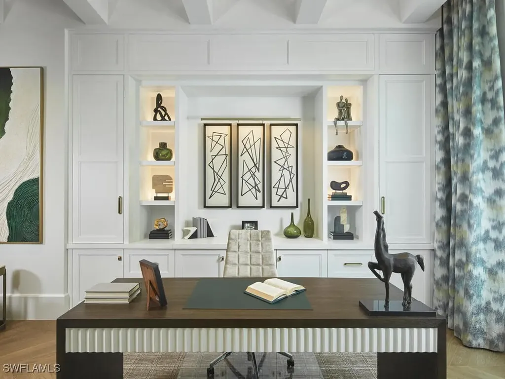 2075 Gordon Drive E Naples FL 34102