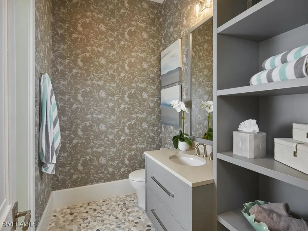 2075 Gordon Drive E Naples FL 34102