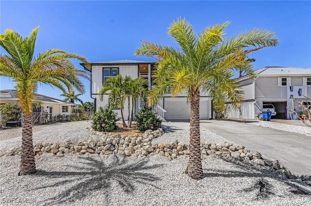 2443 Sycamore Street St. James City FL 33956