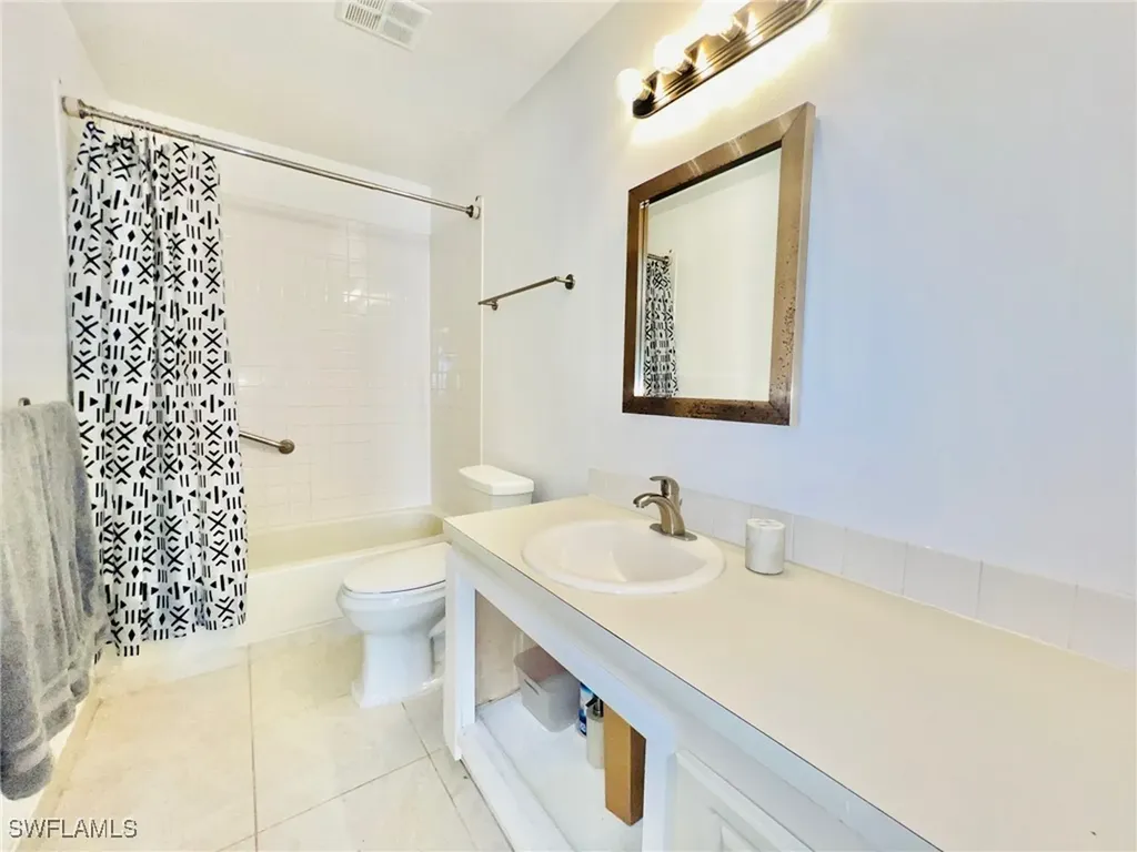 7008 Constitution Boulevard Fort Myers FL 33967